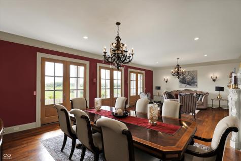 1581 S 825 E Zionsville IN 46077