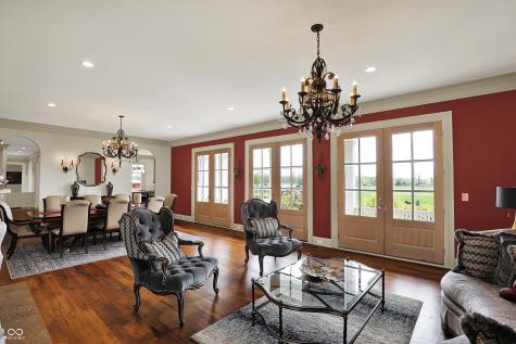 1581 S 825 E Zionsville IN 46077