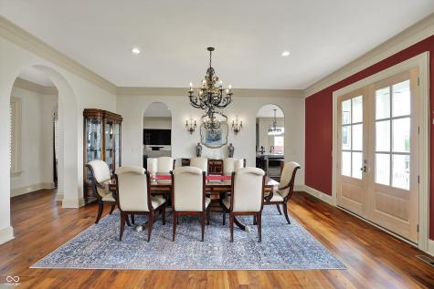 1581 S 825 E Zionsville IN 46077