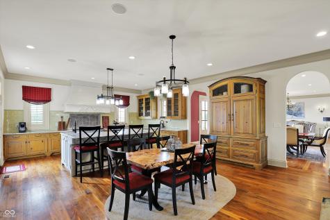 1581 S 825 E Zionsville IN 46077