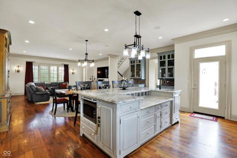 1581 S 825 E Zionsville IN 46077