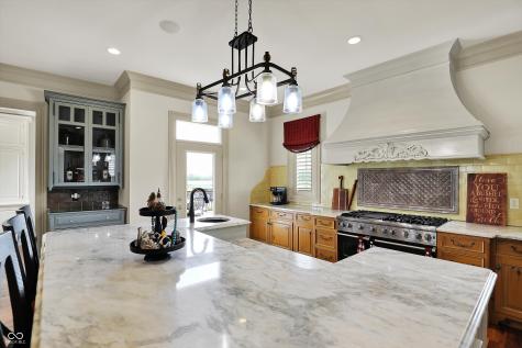 1581 S 825 E Zionsville IN 46077