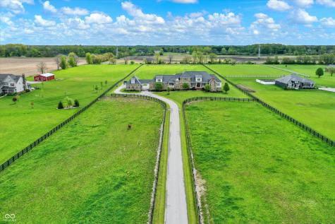 1581 S 825 E Zionsville IN 46077