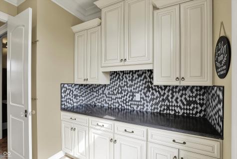 1581 S 825 E Zionsville IN 46077