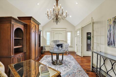 1581 S 825 E Zionsville IN 46077