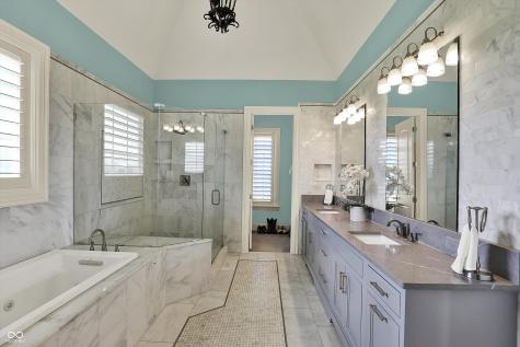 1581 S 825 E Zionsville IN 46077