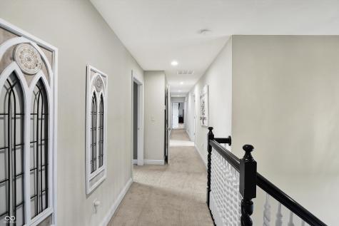 1581 S 825 E Zionsville IN 46077