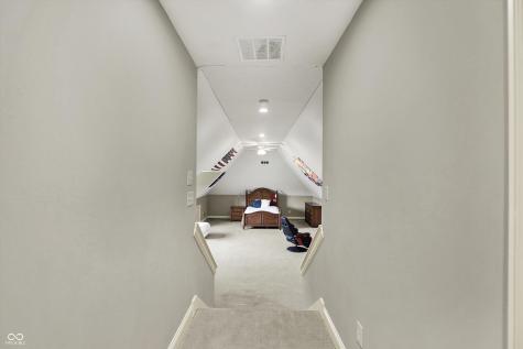 1581 S 825 E Zionsville IN 46077