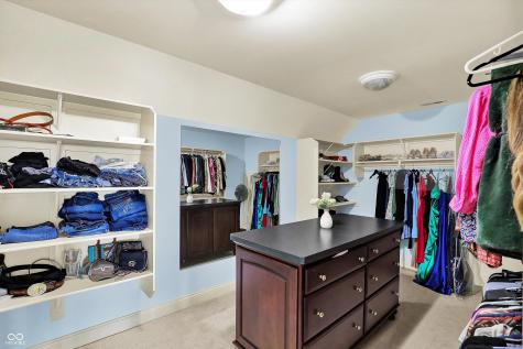 1581 S 825 E Zionsville IN 46077