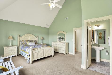 1581 S 825 E Zionsville IN 46077