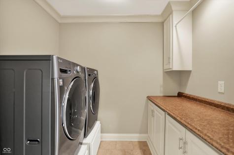 1581 S 825 E Zionsville IN 46077