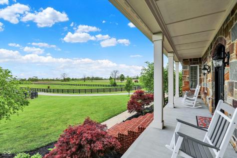 1581 S 825 E Zionsville IN 46077