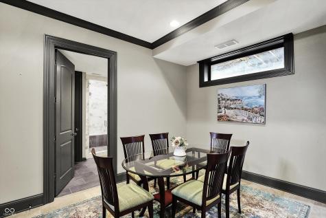 1581 S 825 E Zionsville IN 46077