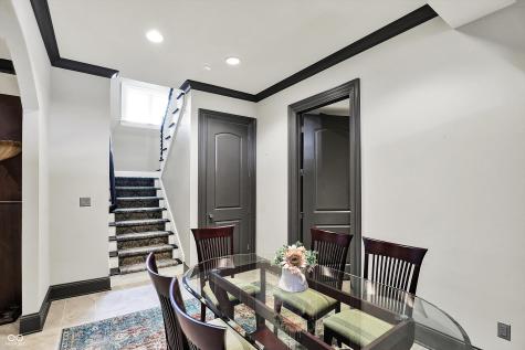 1581 S 825 E Zionsville IN 46077