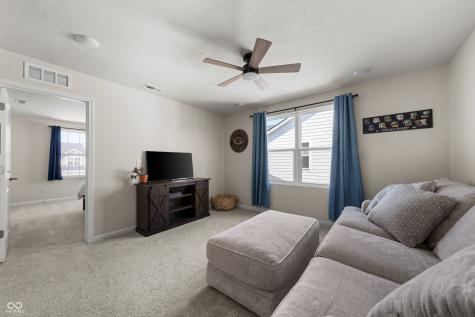 7159 Firestone Road Whitestown IN 46075