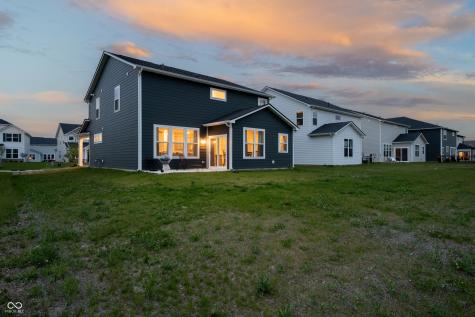 7159 Firestone Road Whitestown IN 46075