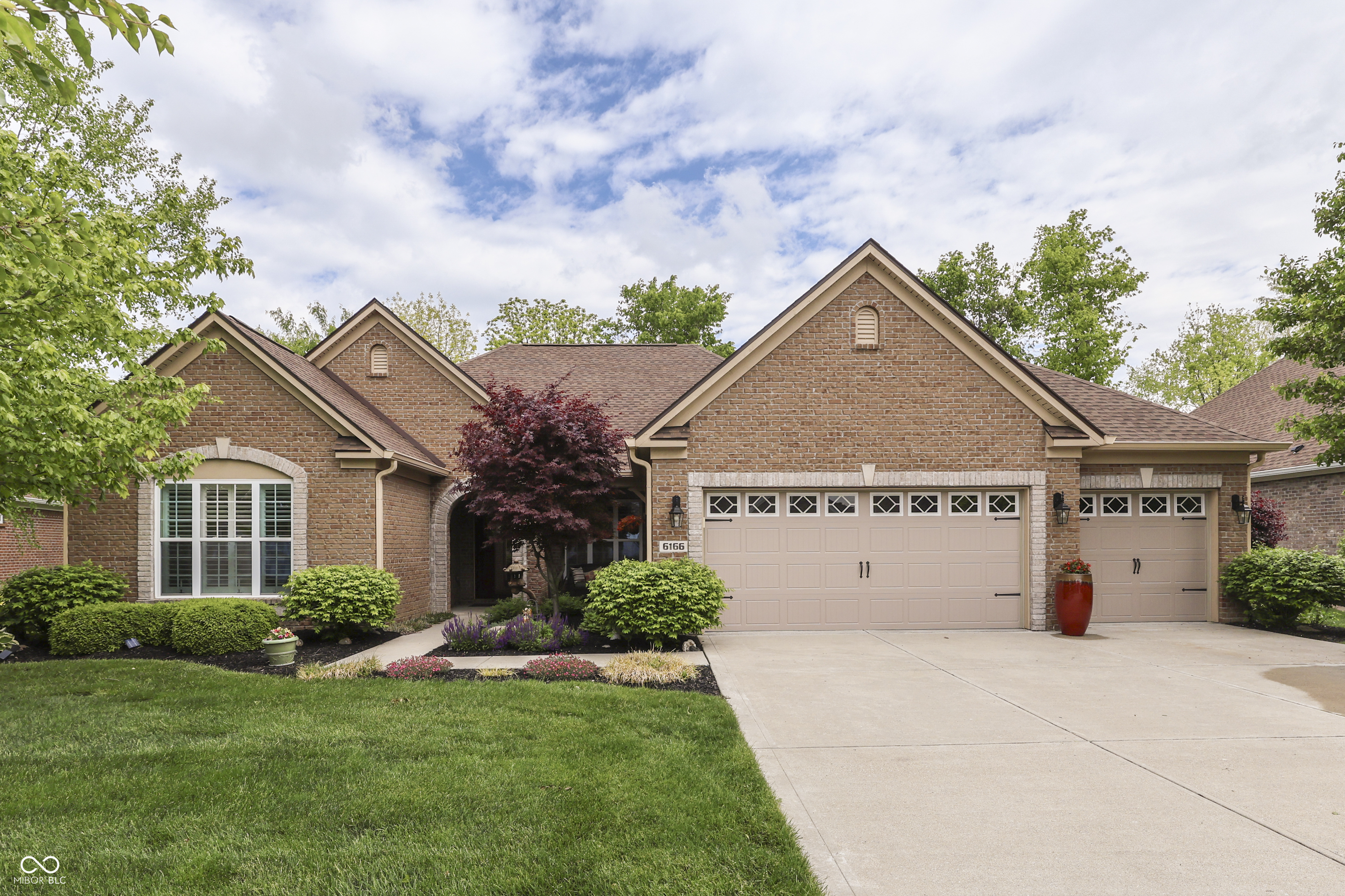 6166 Royal Alley Place Indianapolis IN 46237