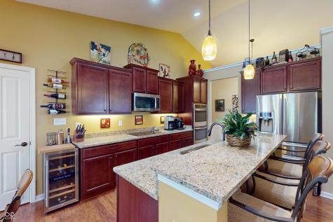 6166 Royal Alley Place Indianapolis IN 46237