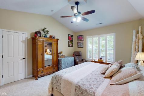 6166 Royal Alley Place Indianapolis IN 46237