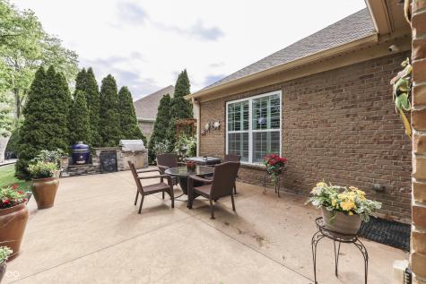6166 Royal Alley Place Indianapolis IN 46237