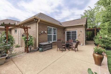 6166 Royal Alley Place Indianapolis IN 46237