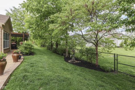 6166 Royal Alley Place Indianapolis IN 46237