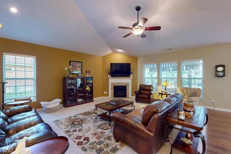 6166 Royal Alley Place Indianapolis IN 46237