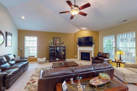6166 Royal Alley Place Indianapolis IN 46237