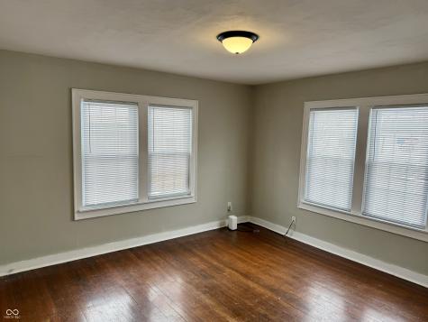 806 S 17th Street Elwood IN 46036