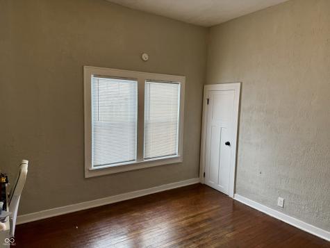806 S 17th Street Elwood IN 46036