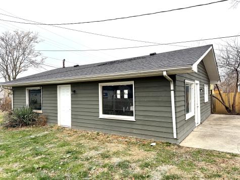 806 S 17th Street Elwood IN 46036