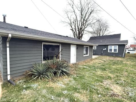 806 S 17th Street Elwood IN 46036