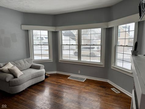 806 S 17th Street Elwood IN 46036