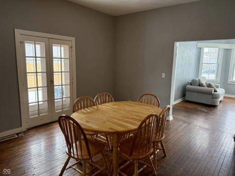 806 S 17th Street Elwood IN 46036
