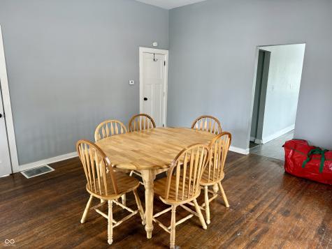 806 S 17th Street Elwood IN 46036