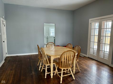 806 S 17th Street Elwood IN 46036