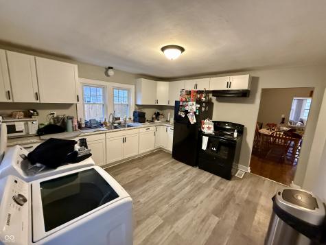 806 S 17th Street Elwood IN 46036