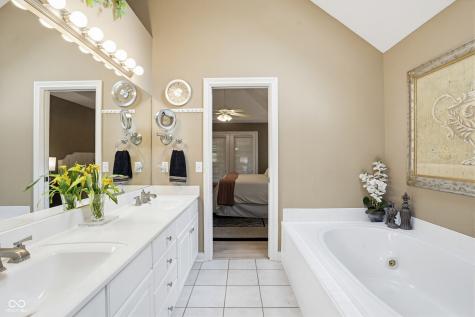12634 Doe Lane Indianapolis IN 46236