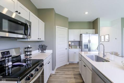 10242 Eagleton Place Indianapolis IN 46239