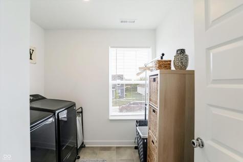 10242 Eagleton Place Indianapolis IN 46239