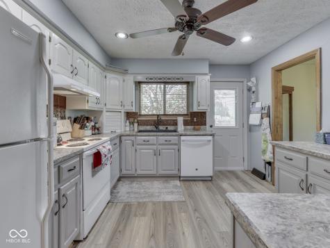 3260 E 150 S Franklin IN 46131