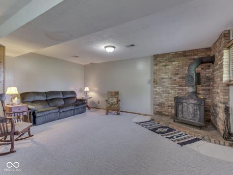 3260 E 150 S Franklin IN 46131