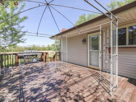 3260 E 150 S Franklin IN 46131