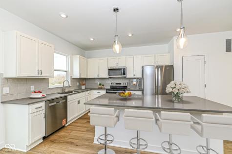 2416 Winthrop Avenue Indianapolis IN 46205