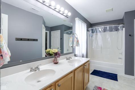 2935 Tapwood Lane Indianapolis IN 46217