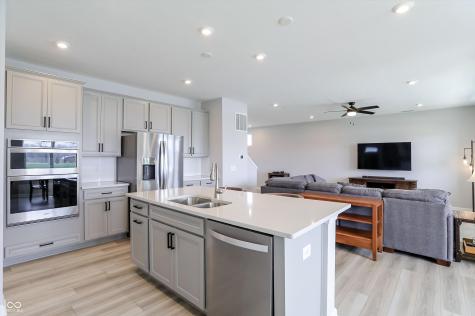 6807 Sable Point Drive Brownsburg IN 46112
