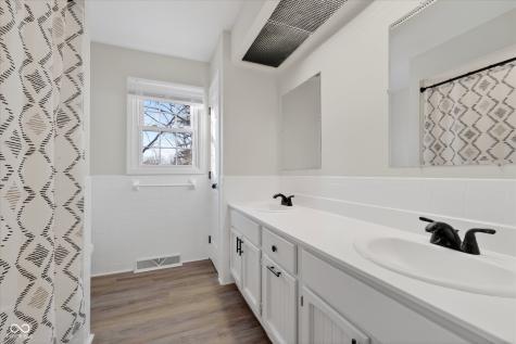 12112 Roxbury Place Carmel IN 46033