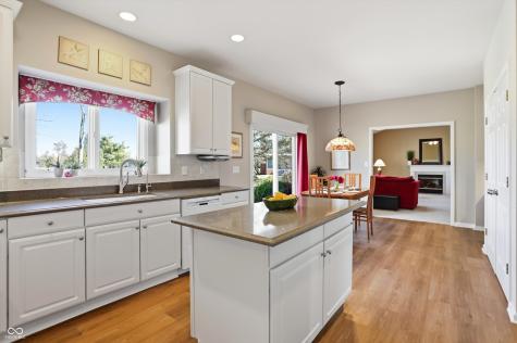10828 Woodmont Lane Fishers IN 46037