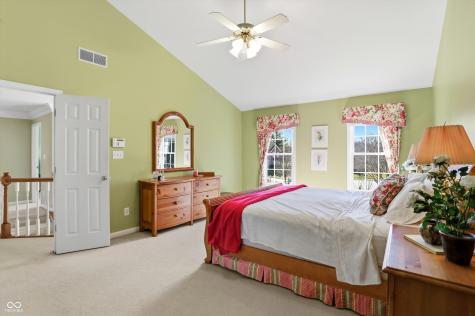 10828 Woodmont Lane Fishers IN 46037