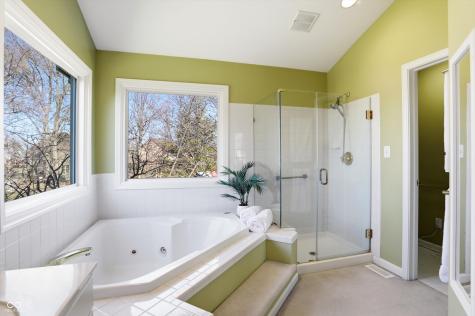 10828 Woodmont Lane Fishers IN 46037